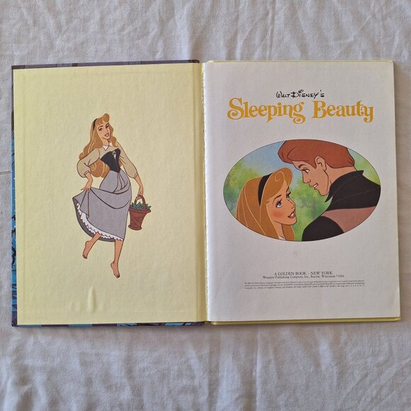 Walt Disneys Sleeping Beauty Book 1986 Golden Book Edition 11x8" Big Hardcover - Picture 2 of 6